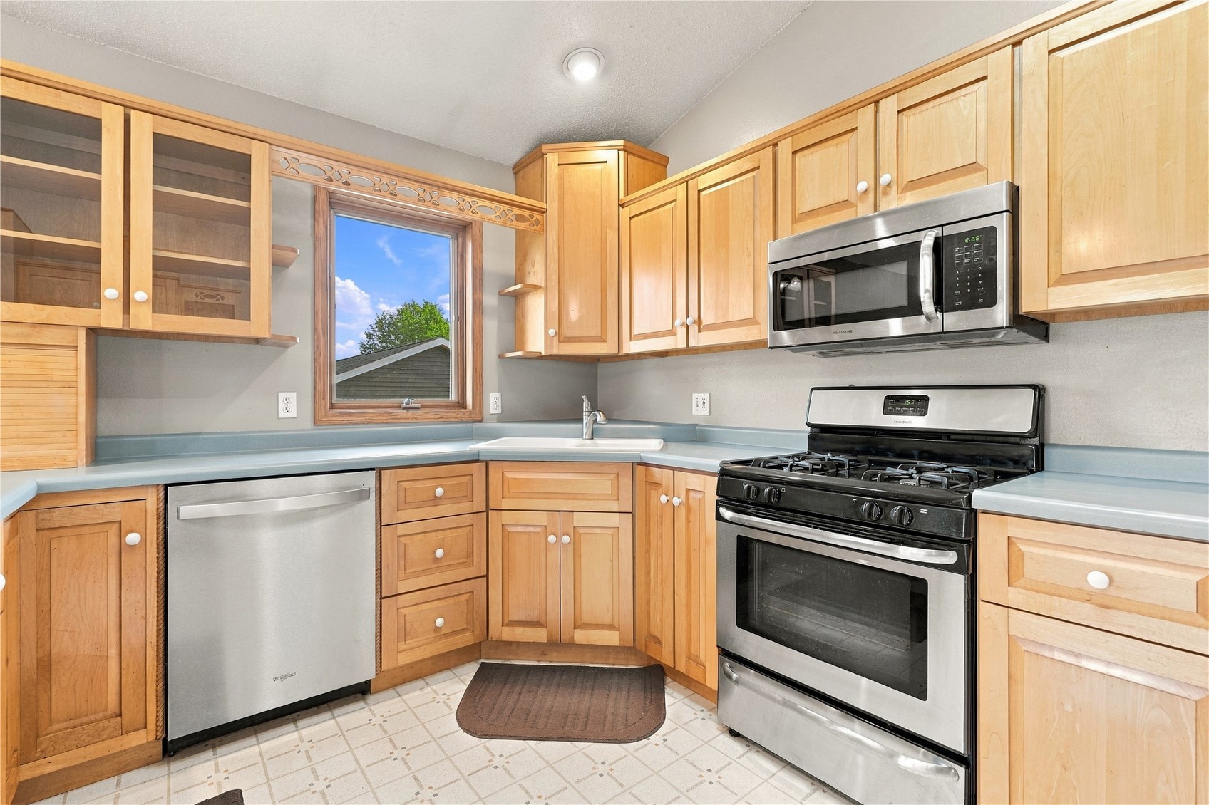 426 D Avenue W Walford IA 52351