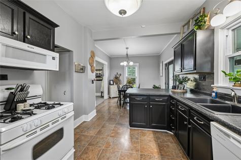 2700 3rd Avenue Marion IA 52302