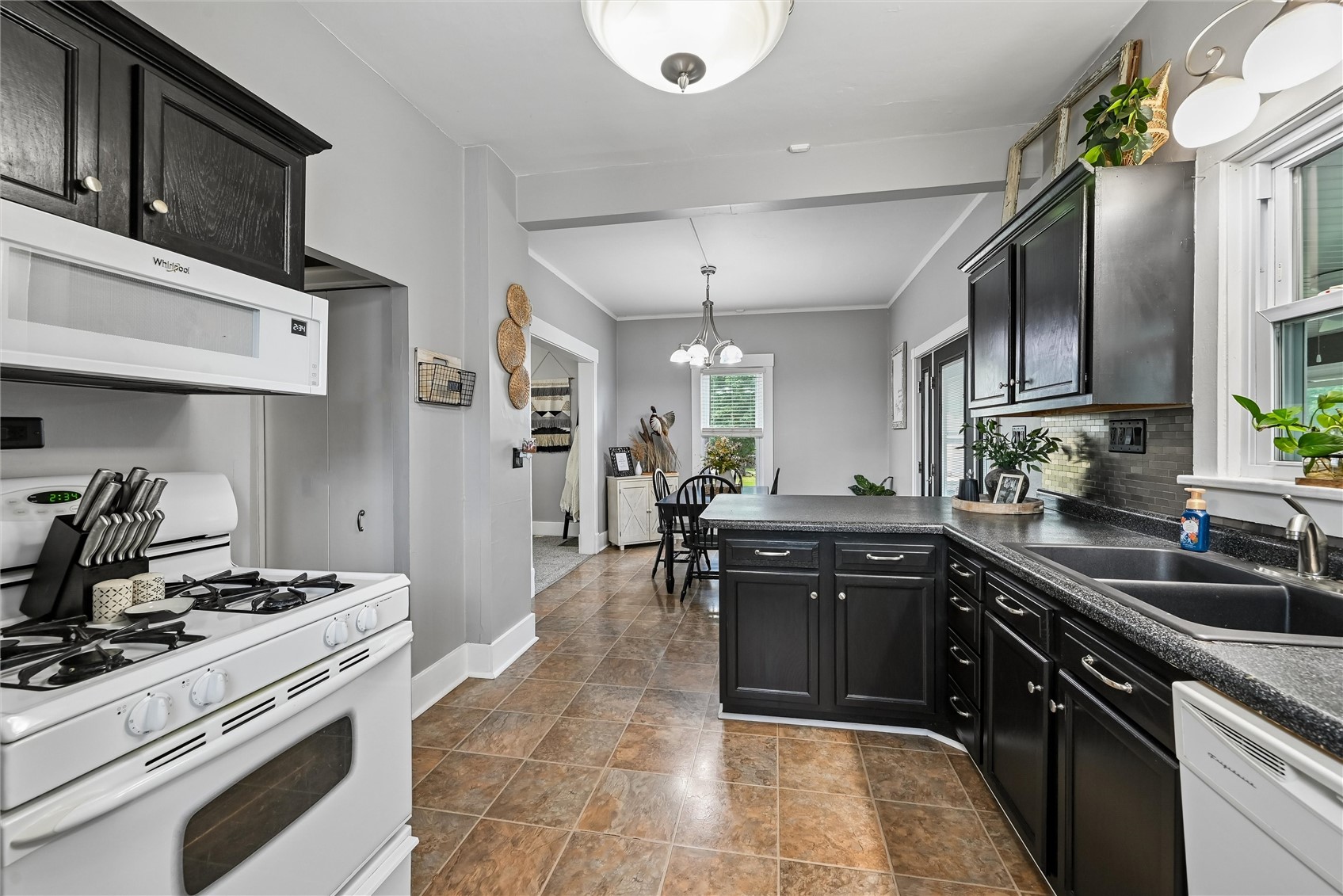 2700 3rd Avenue Marion IA 52302