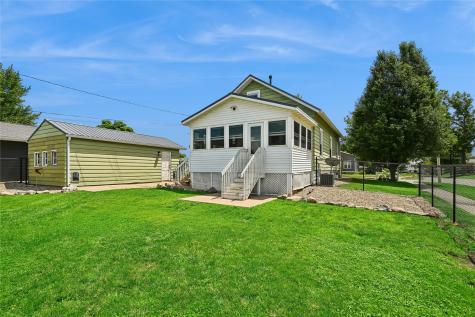 2700 3rd Avenue Marion IA 52302