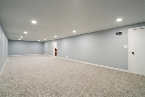 3608 Terrace Hill Drive NE Cedar Rapids IA 52402