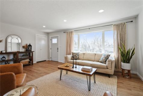 3608 Terrace Hill Drive NE Cedar Rapids IA 52402