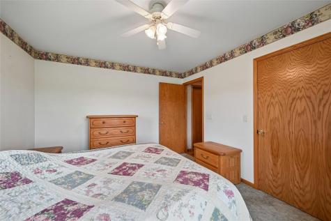 201 Union Street Olin IA 52320