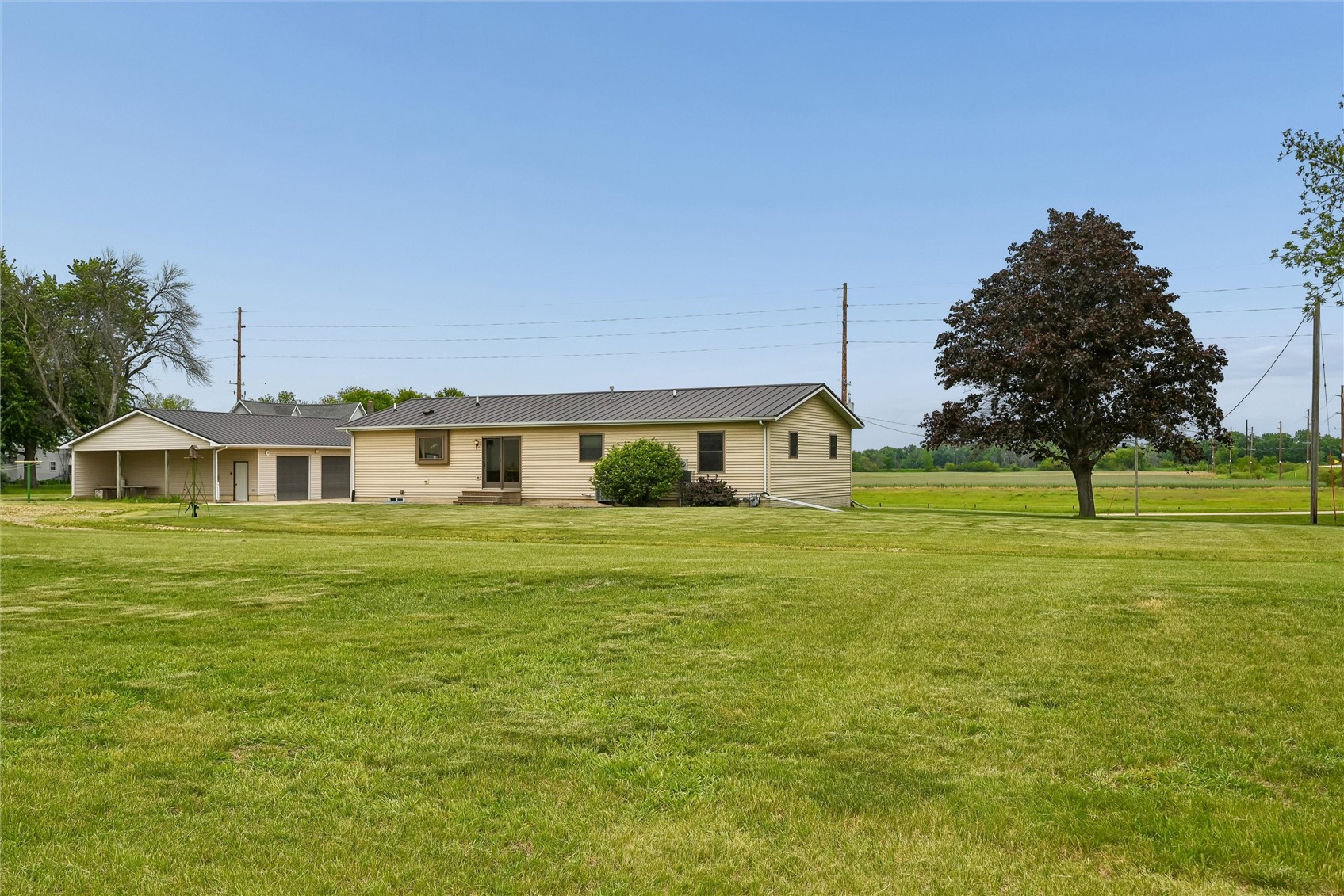 201 Union Street Olin IA 52320
