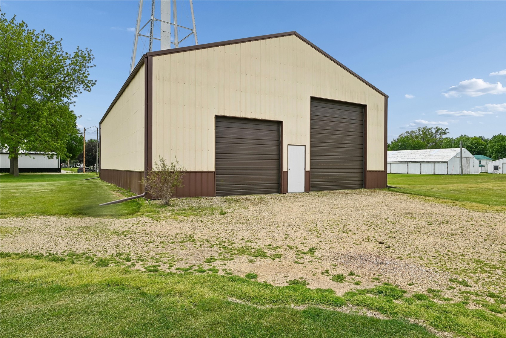 201 Union Street Olin IA 52320
