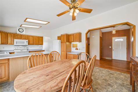 201 Union Street Olin IA 52320