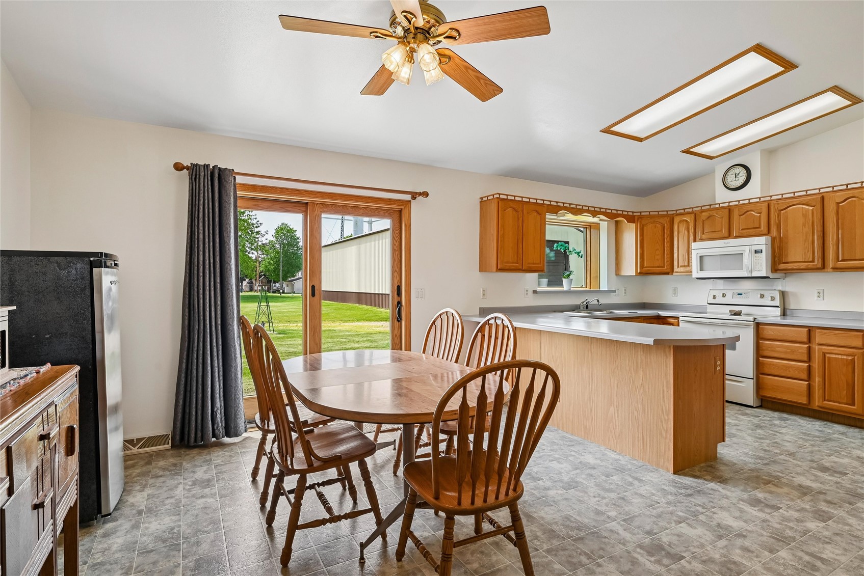 201 Union Street Olin IA 52320
