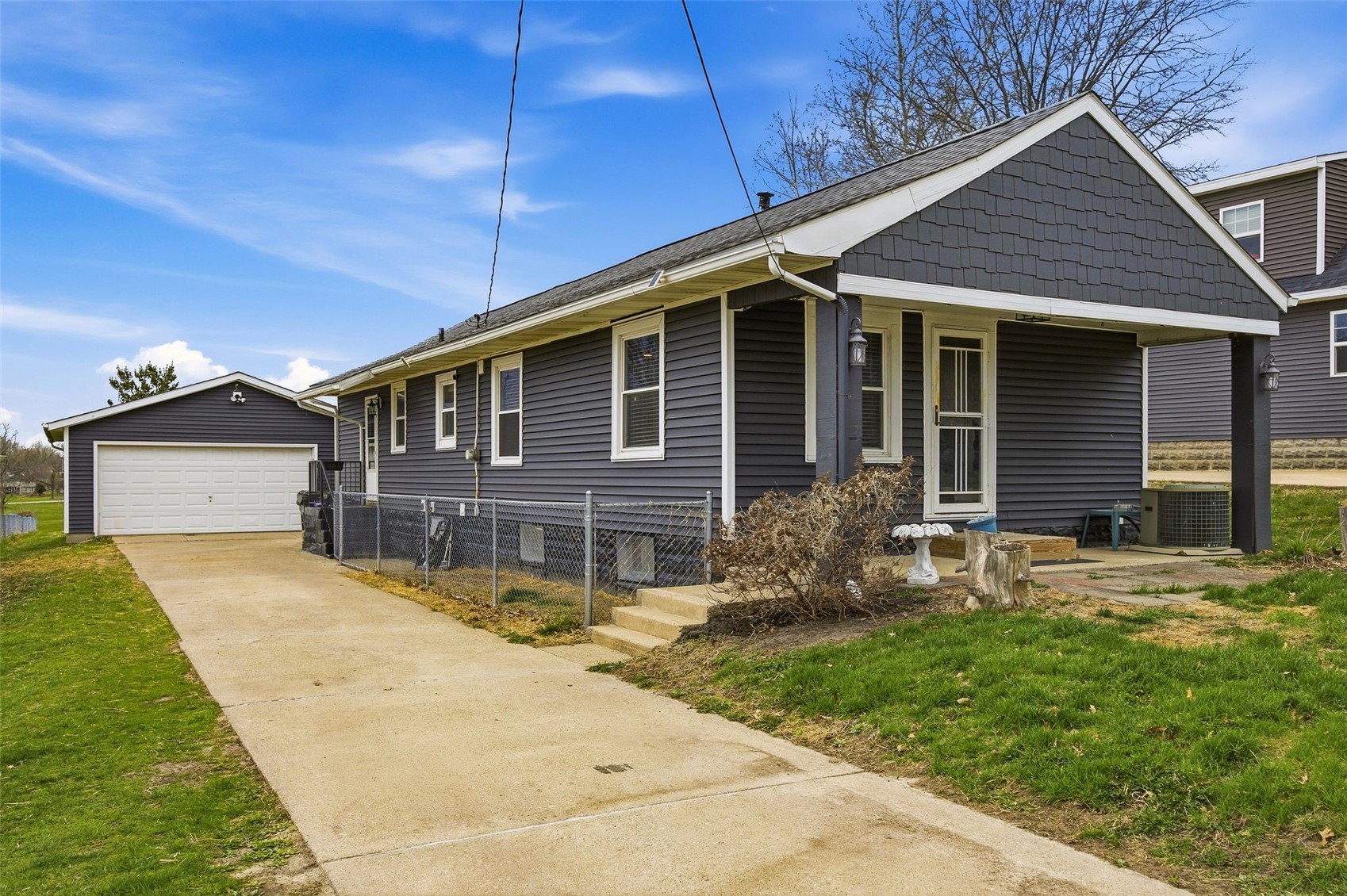 2642 Fruitland Boulevard SW Cedar Rapids IA 52404