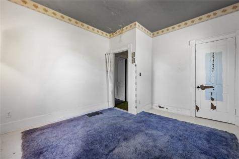 910 Meridian Tipton IA 52772