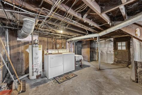 910 Meridian Tipton IA 52772