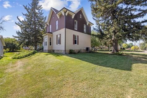910 Meridian Tipton IA 52772