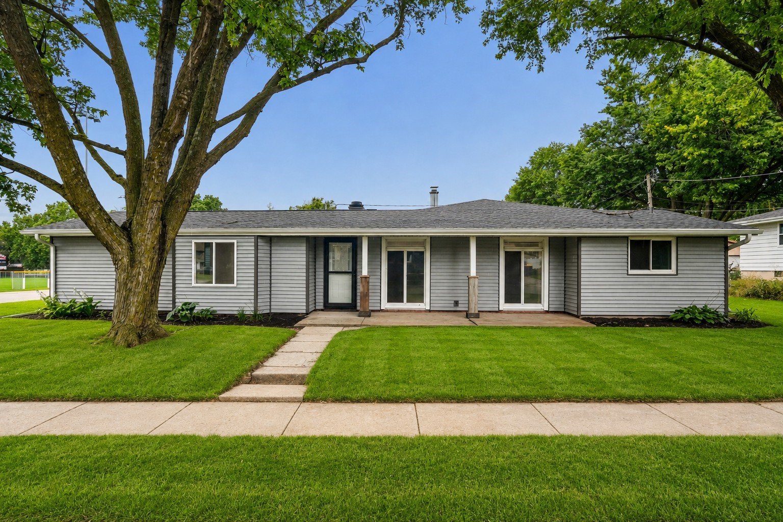 127 S Monroe Street Lisbon IA 52253