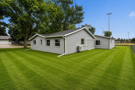 127 S Monroe Street Lisbon IA 52253