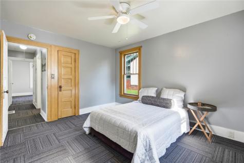 805 Oak Street Muscatine IA 52761