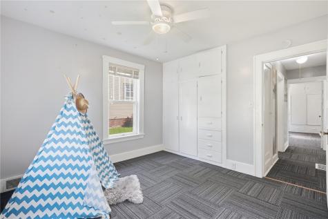 805 Oak Street Muscatine IA 52761