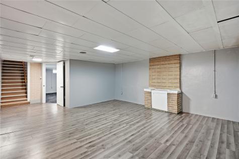 805 Oak Street Muscatine IA 52761