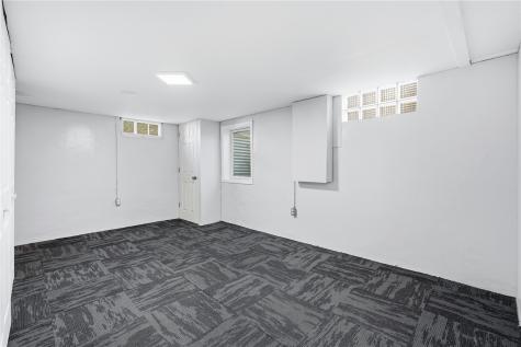 805 Oak Street Muscatine IA 52761