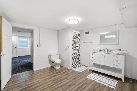 805 Oak Street Muscatine IA 52761