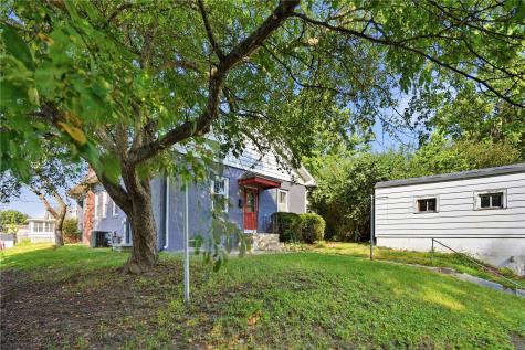 805 Oak Street Muscatine IA 52761