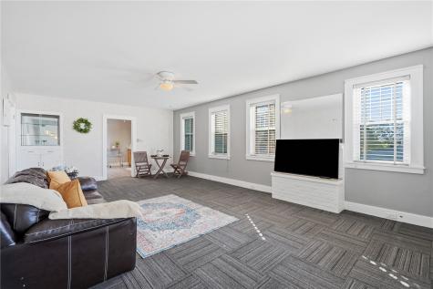 805 Oak Street Muscatine IA 52761