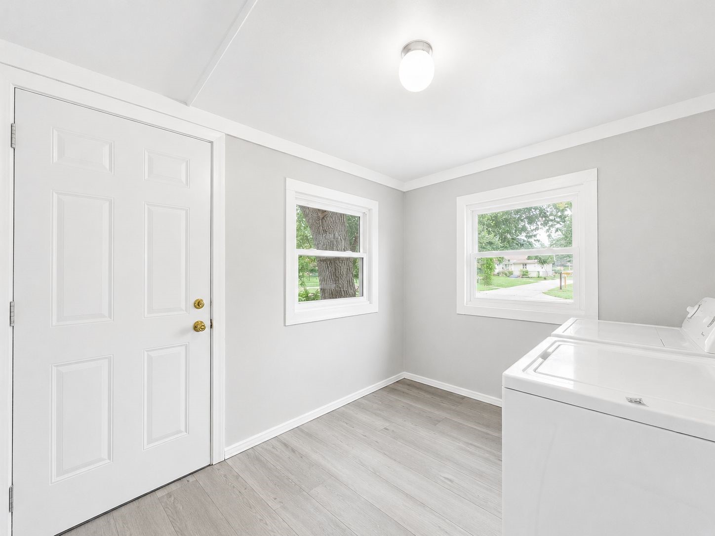 1221 B Avenue NW Cedar Rapids IA 52405