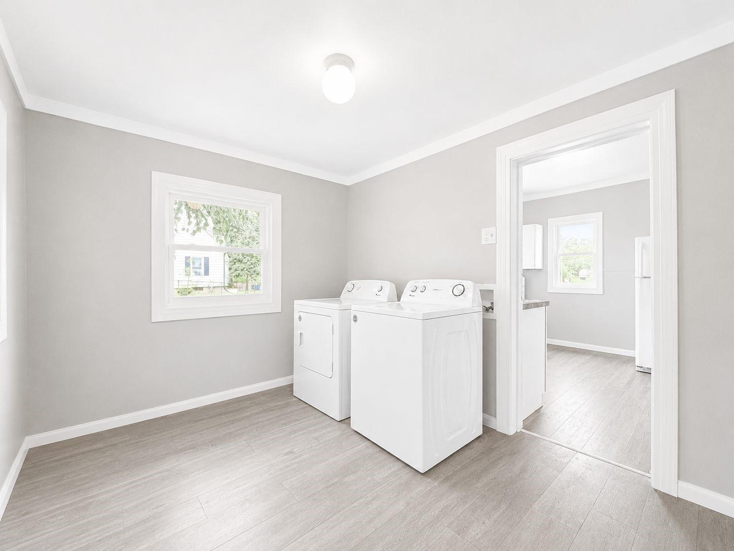 1221 B Avenue NW Cedar Rapids IA 52405