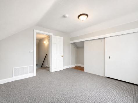 1221 B Avenue NW Cedar Rapids IA 52405