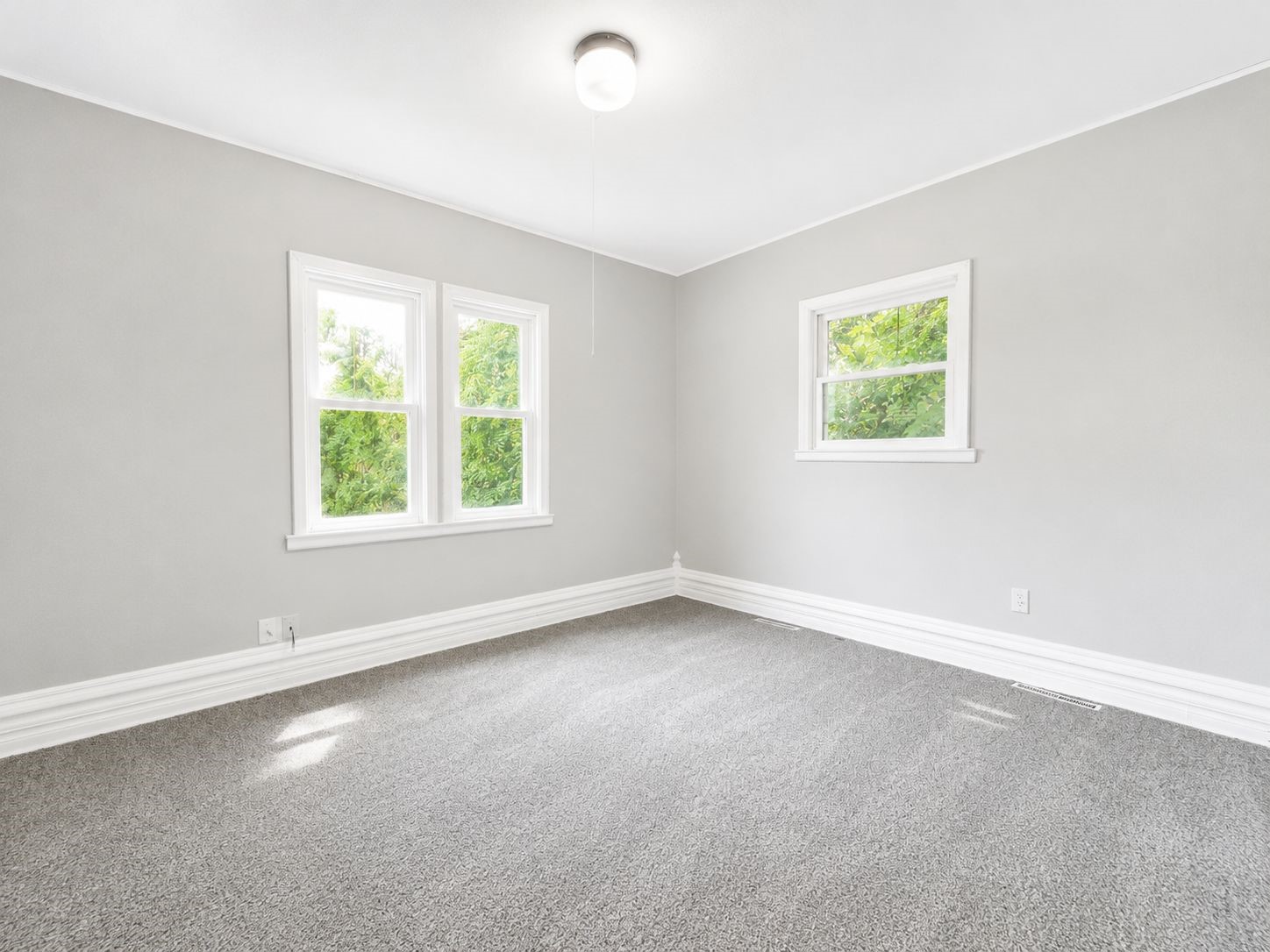 1221 B Avenue NW Cedar Rapids IA 52405