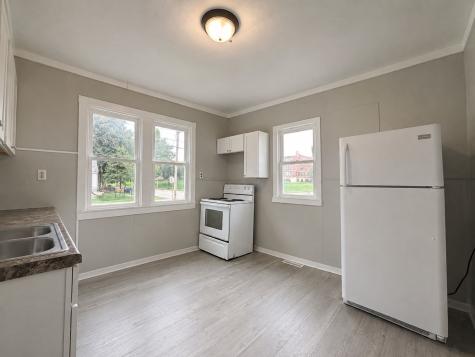 1221 B Avenue NW Cedar Rapids IA 52405