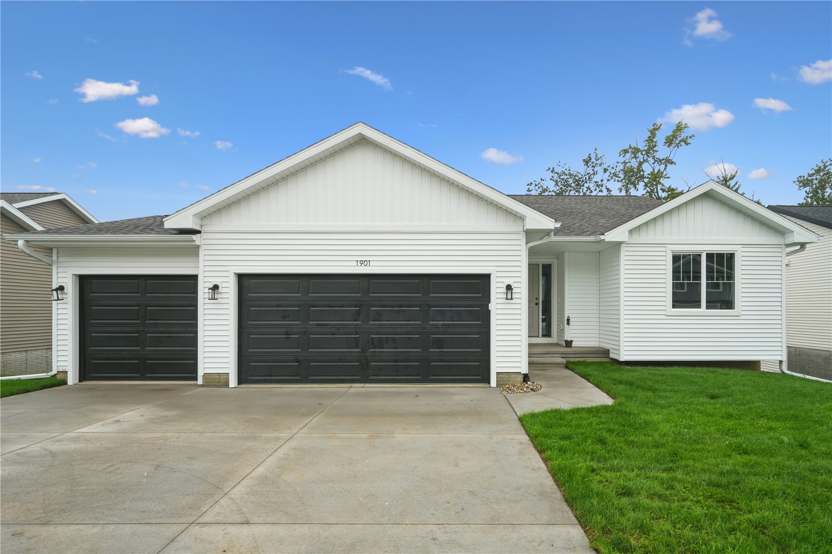 1901 Holly Meadow Avenue SW Cedar Rapids IA 52404
