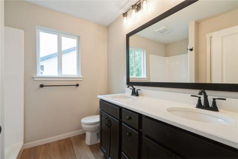 1901 Holly Meadow Avenue SW Cedar Rapids IA 52404