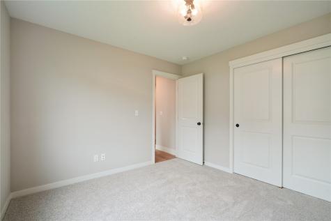1901 Holly Meadow Avenue SW Cedar Rapids IA 52404
