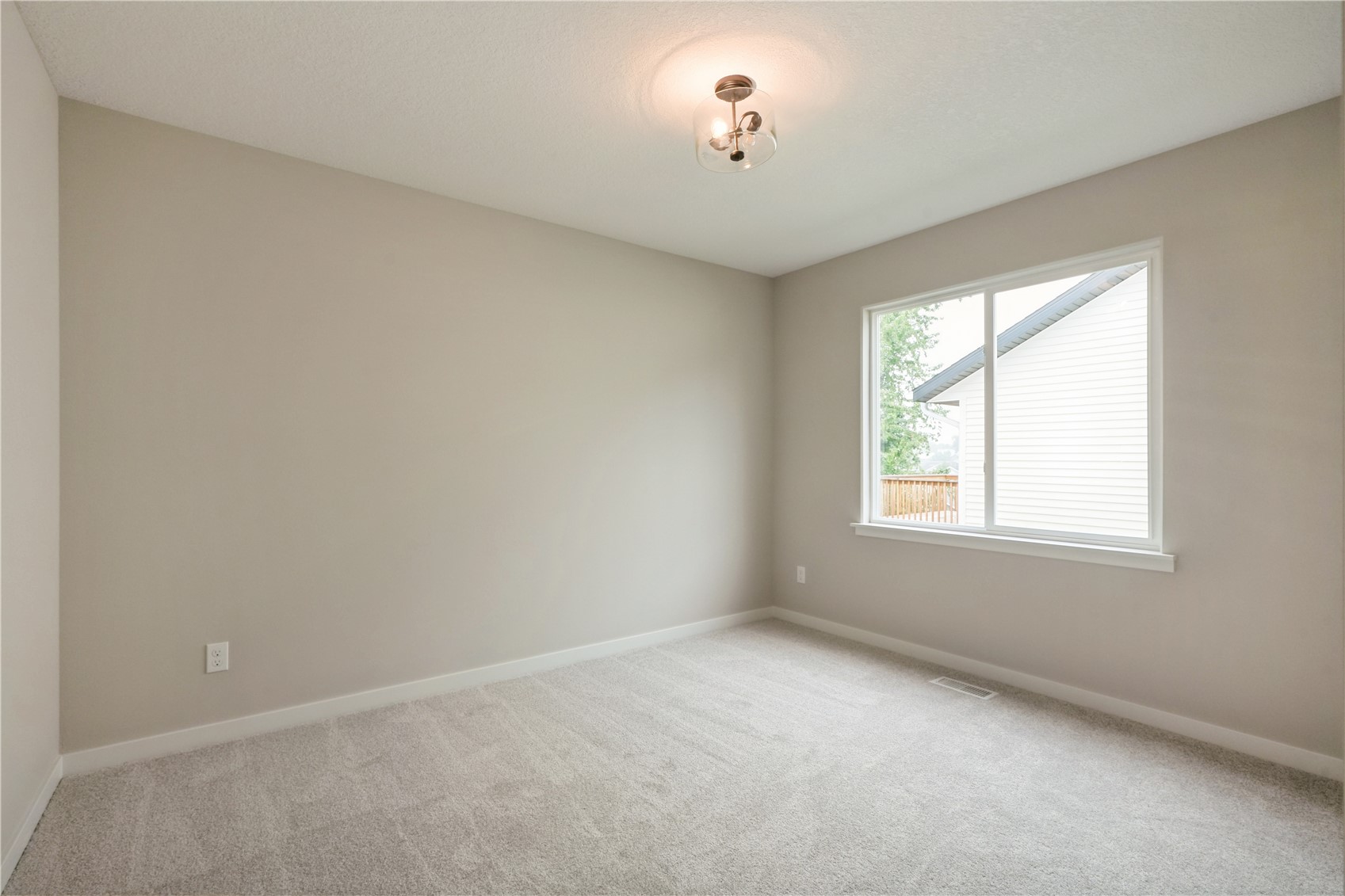 1901 Holly Meadow Avenue SW Cedar Rapids IA 52404