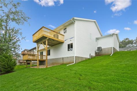 1901 Holly Meadow Avenue SW Cedar Rapids IA 52404