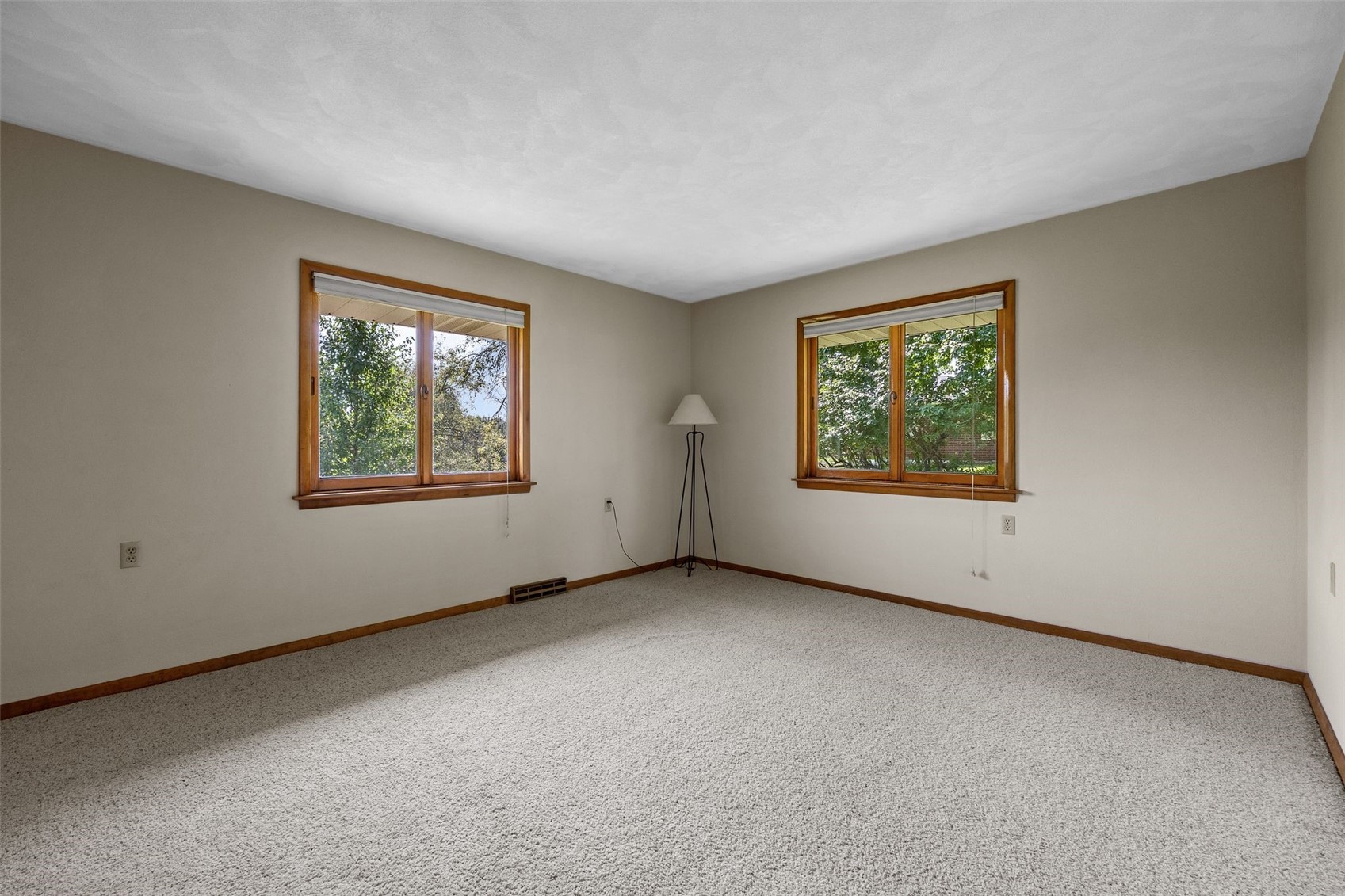20 N 1st Avenue Iowa City IA 52245
