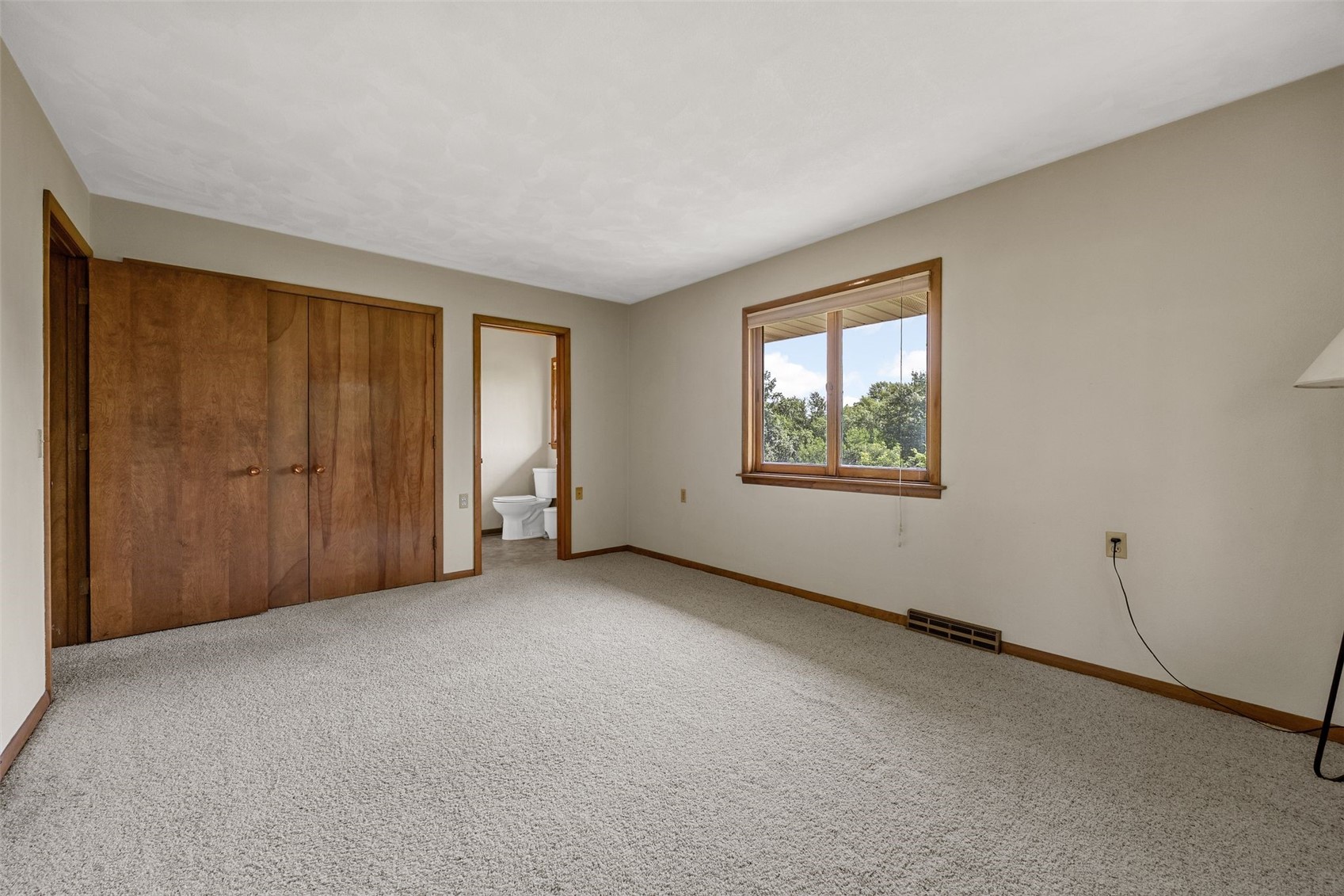 20 N 1st Avenue Iowa City IA 52245