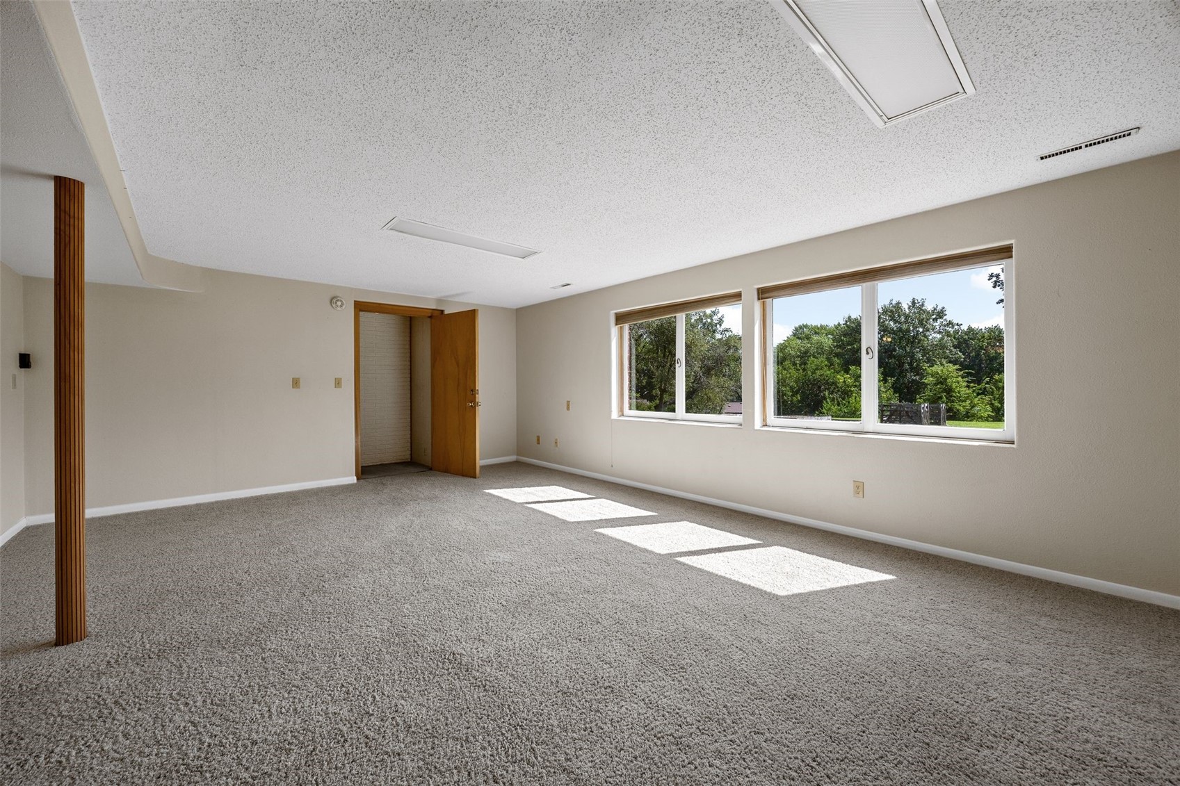 20 N 1st Avenue Iowa City IA 52245
