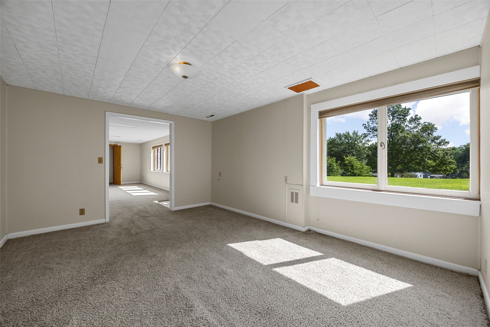 20 N 1st Avenue Iowa City IA 52245
