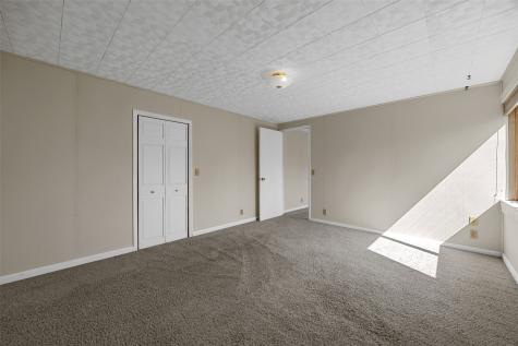 20 N 1st Avenue Iowa City IA 52245