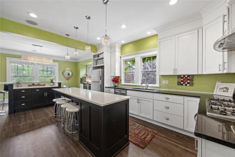 2144 Grande Avenue SE Cedar Rapids IA 52403