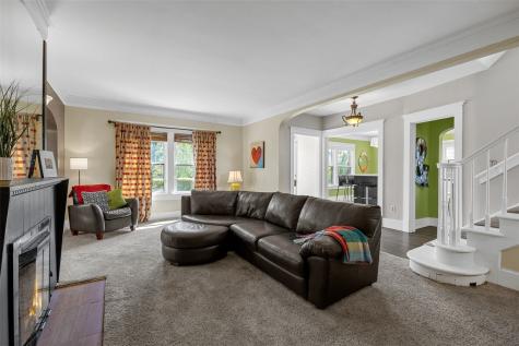 2144 Grande Avenue SE Cedar Rapids IA 52403