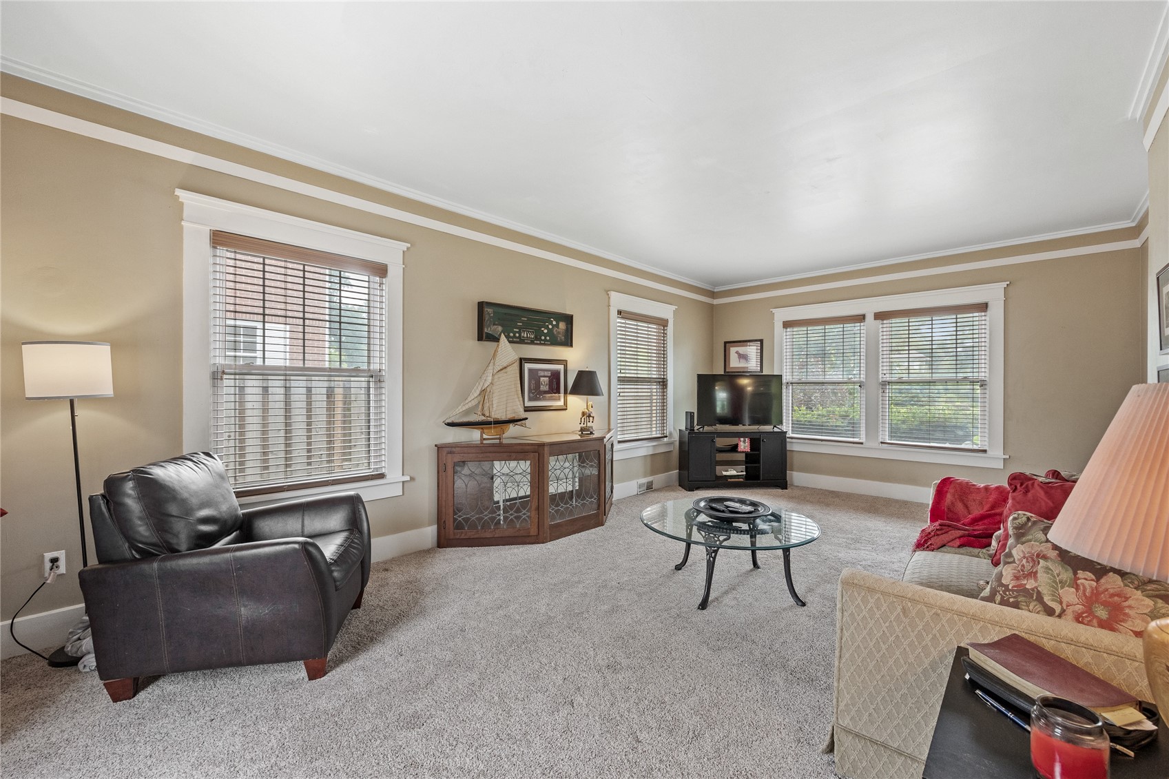 2144 Grande Avenue SE Cedar Rapids IA 52403