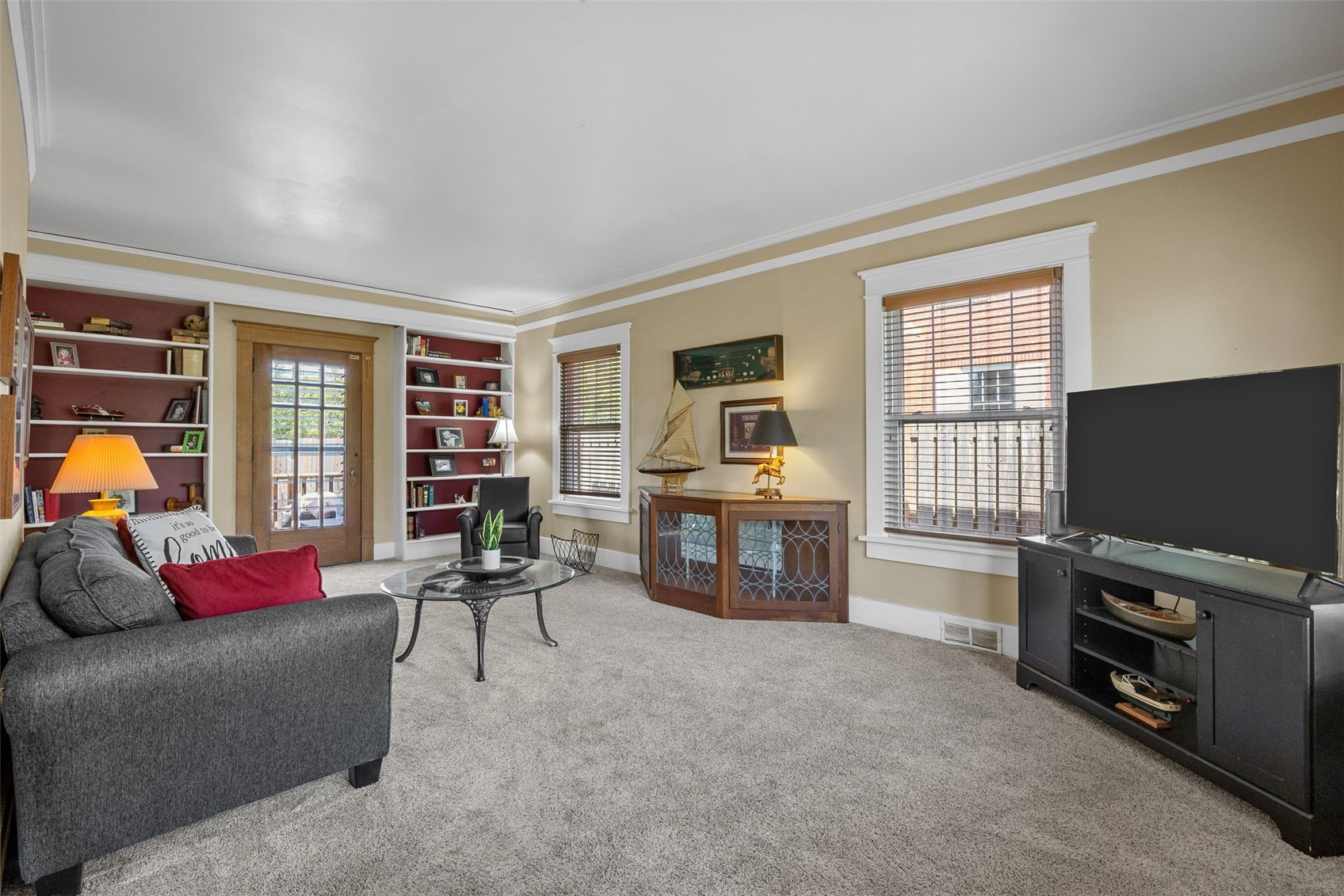 2144 Grande Avenue SE Cedar Rapids IA 52403