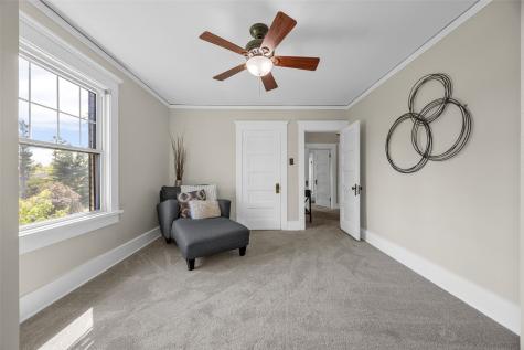 2144 Grande Avenue SE Cedar Rapids IA 52403