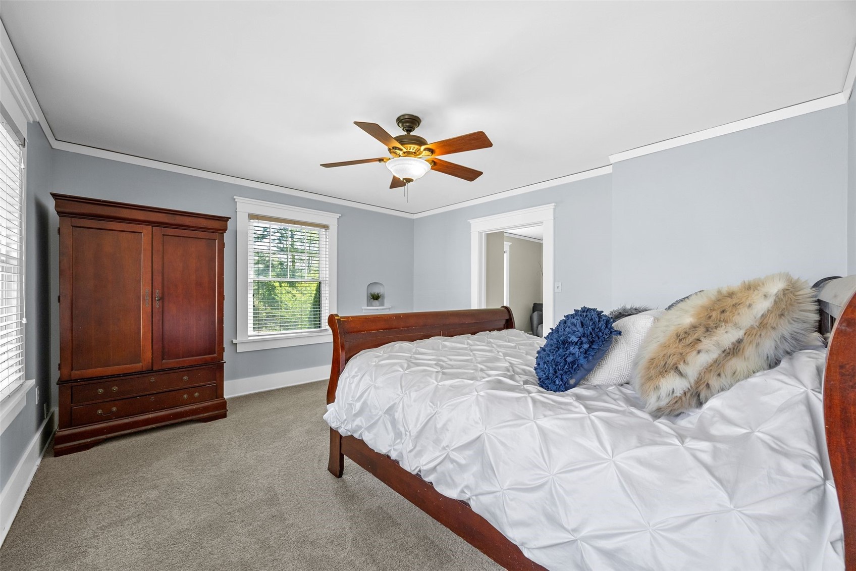 2144 Grande Avenue SE Cedar Rapids IA 52403