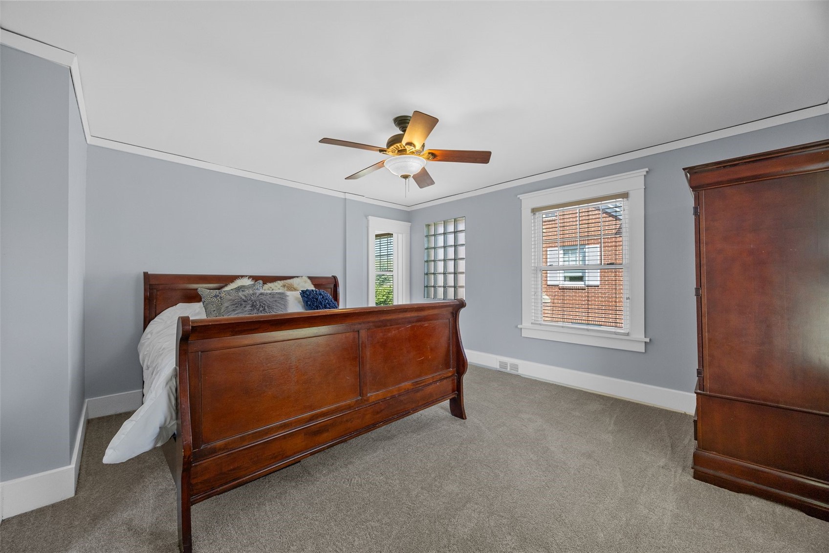 2144 Grande Avenue SE Cedar Rapids IA 52403