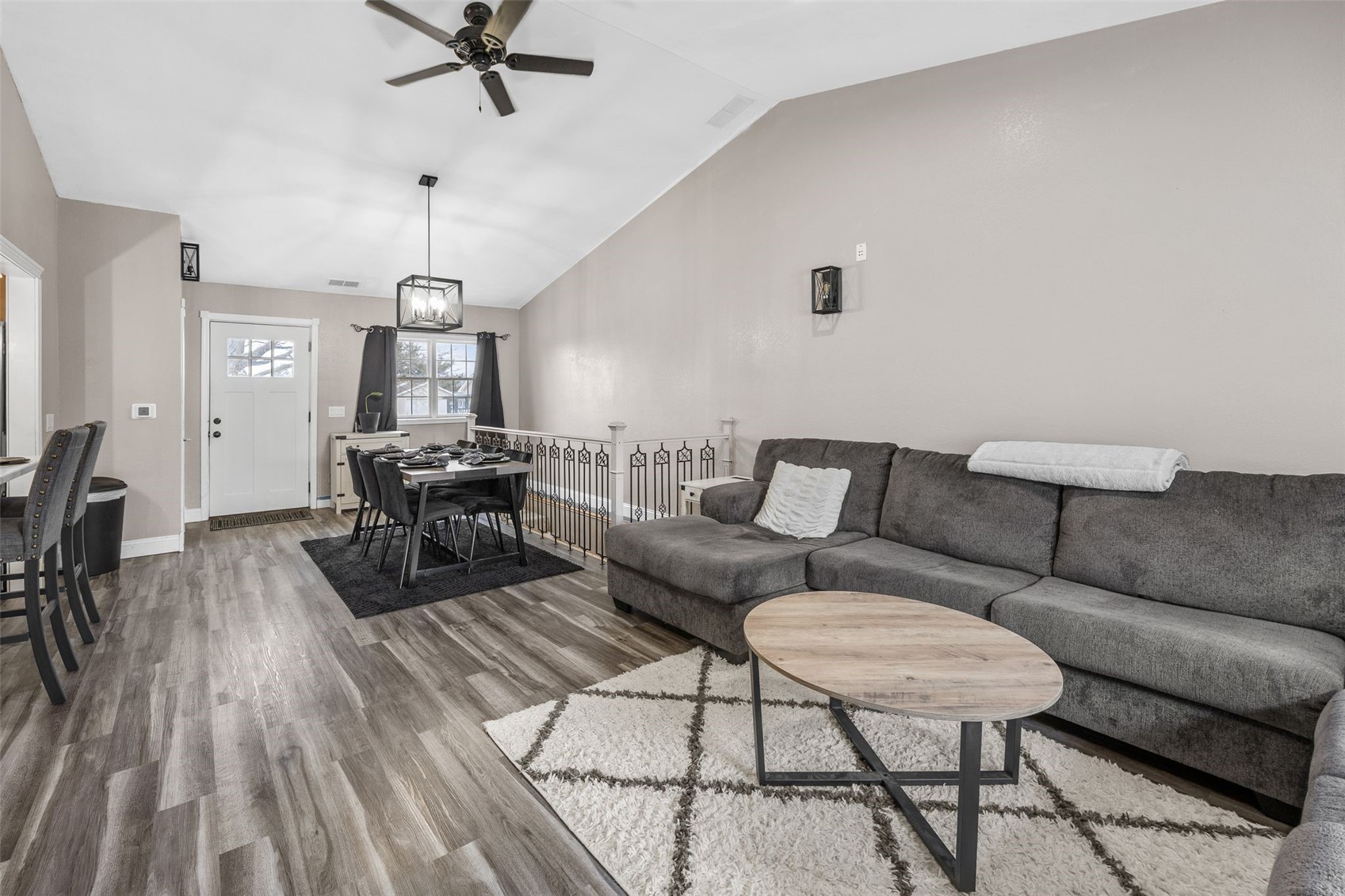 625 Freeseway Drive Robins IA 52328
