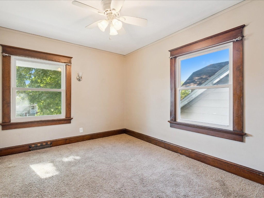1816 Park Avenue SE Cedar Rapids IA 52403