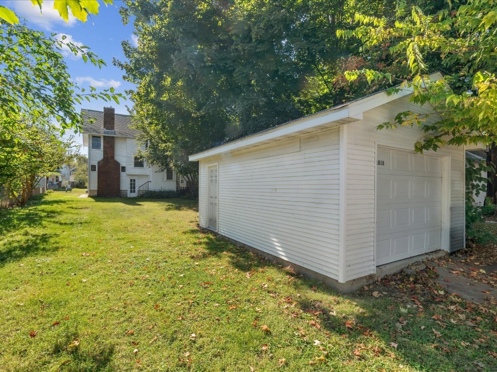 1816 Park Avenue SE Cedar Rapids IA 52403