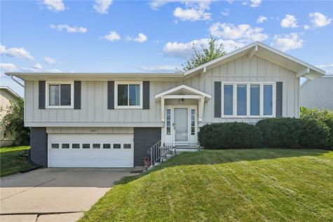 3425 Sue Lane NW Cedar Rapids IA 52405